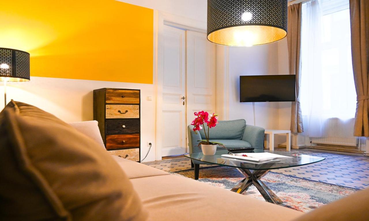 Backpacker Apartment City Center ウィーン エクステリア 写真