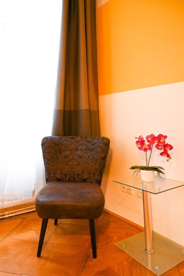 Backpacker Apartment City Center ウィーン エクステリア 写真