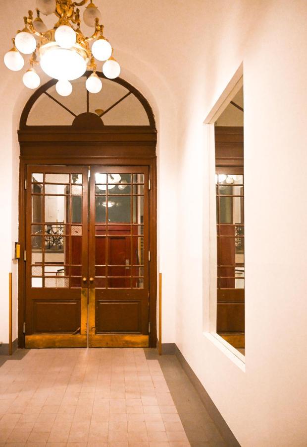 Backpacker Apartment City Center ウィーン エクステリア 写真